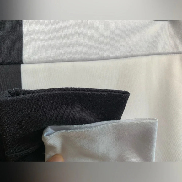 How To Train Your Dragon: Night Fury And Light Fury - Hoodies size Small - Picture 12 of 15